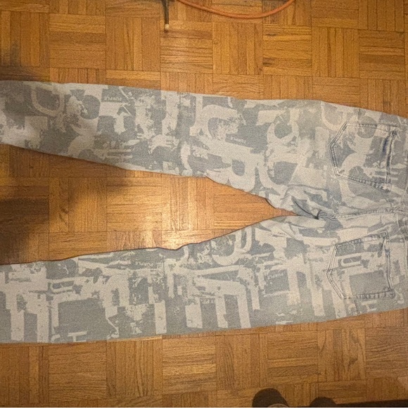 Trendy Blue Boyfriend Jeans - Picture 8 of 8